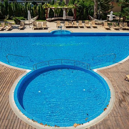 Menada Harmony Suites Apartments 써니비치 외부 사진