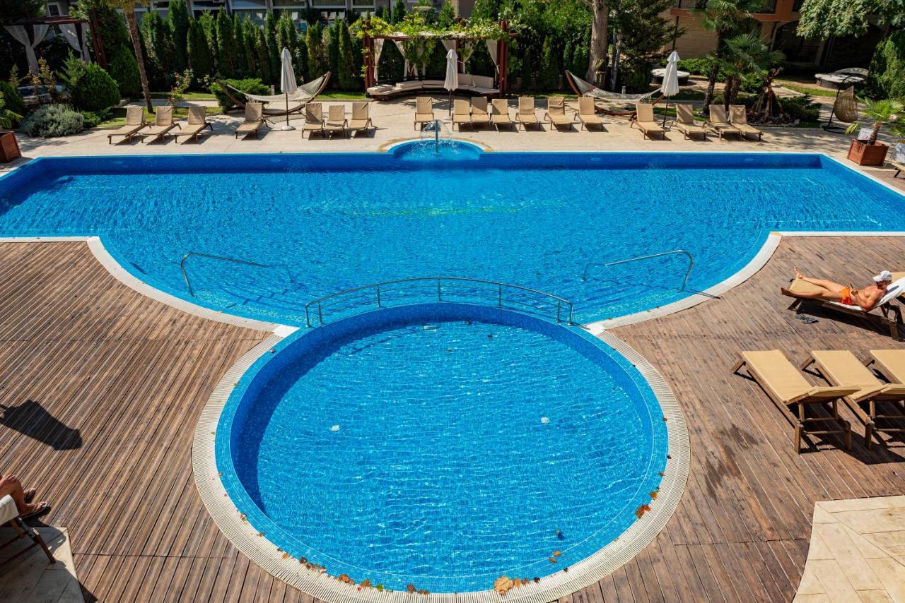 Menada Harmony Suites Apartments 써니비치 외부 사진