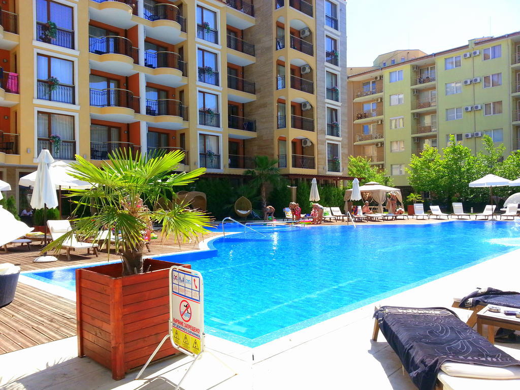 Menada Harmony Suites Apartments 써니비치 외부 사진